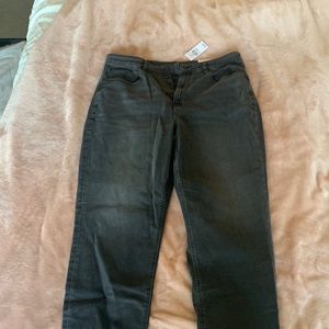 American eagle mom jeans